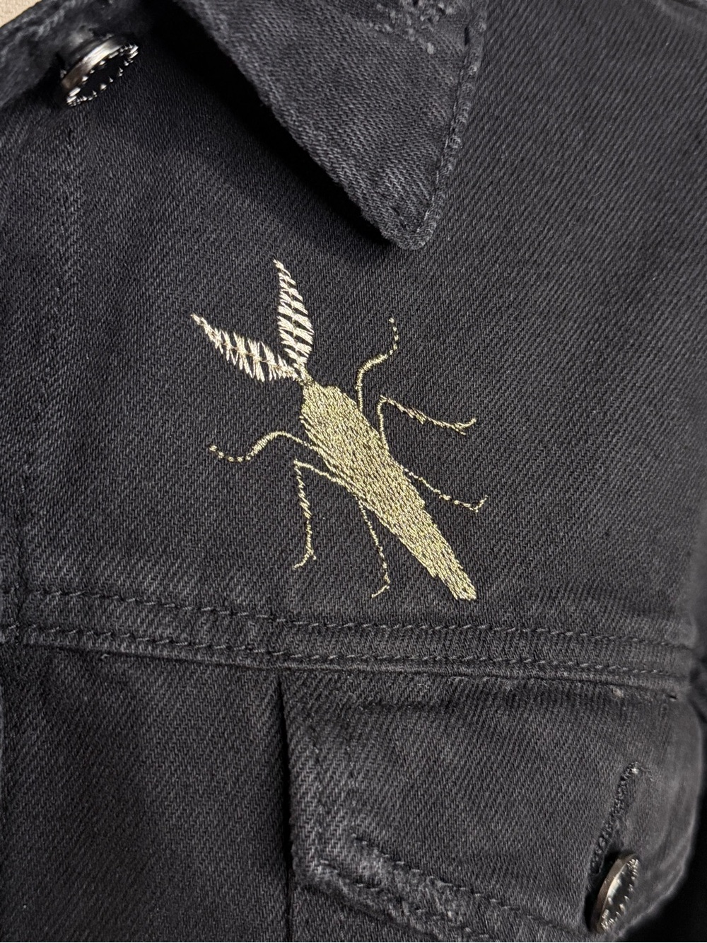 NWT Disturbia Griffinfly Embroidered Distressed Black Denim Jacket US10 sold out - Picture 10 of 13